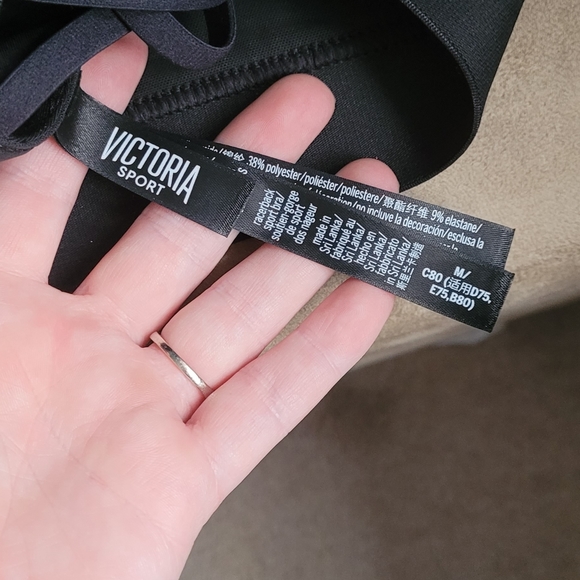 VICTORIA’S Secret Sports Bra - Picture 3 of 3